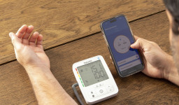 مقایسه فشارسنج امرون و بیورر