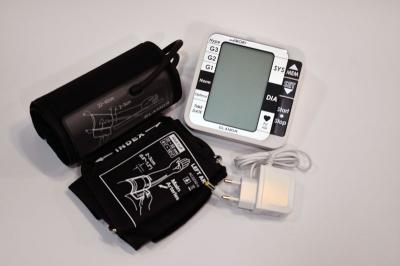 دستگاه فشارسنج دیجیتال بازویی گلامور مدل 1112